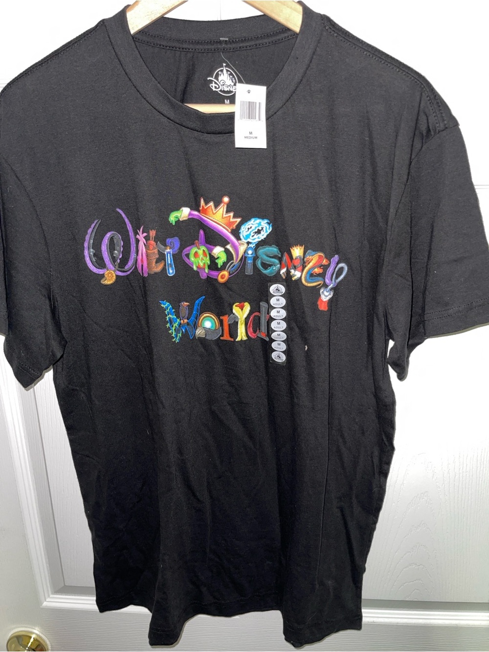 Walt Disney World 2025 *NWT* Villains ADULT-Sized Medium